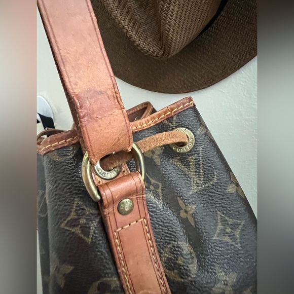 LOUIS VUITTON Monogram Noe Vintage Bucket - Picture 8 of 13